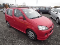 Daihatsu Cuore - 2