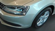 Volkswagen Jetta - 5
