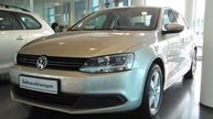 Volkswagen Jetta - 4