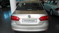 Volkswagen Jetta - 11