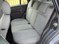 Ford Fusion - 13