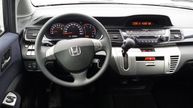 Honda FR-V - 11