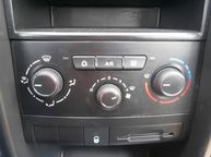 Peugeot 207 - 18