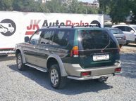 Mitsubishi Pajero - 5