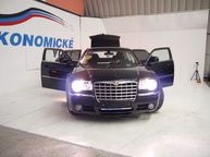 Chrysler 300C - 10