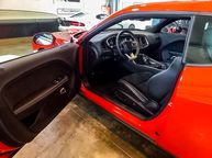 Dodge Challenger - 12