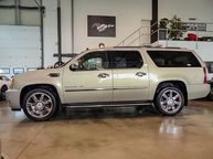 Cadillac Escalade - 3