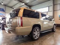 Cadillac Escalade - 6
