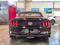 Ford Mustang - 5