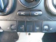 Volkswagen New Beetle - 16