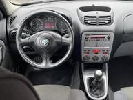 Alfa Romeo 147 - 18