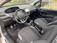 Peugeot 208 - 18