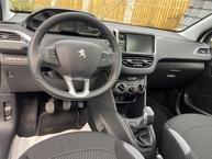 Peugeot 208 - 22
