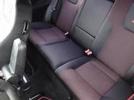 Volkswagen Golf - 10