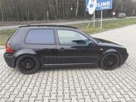 Volkswagen Golf - 6
